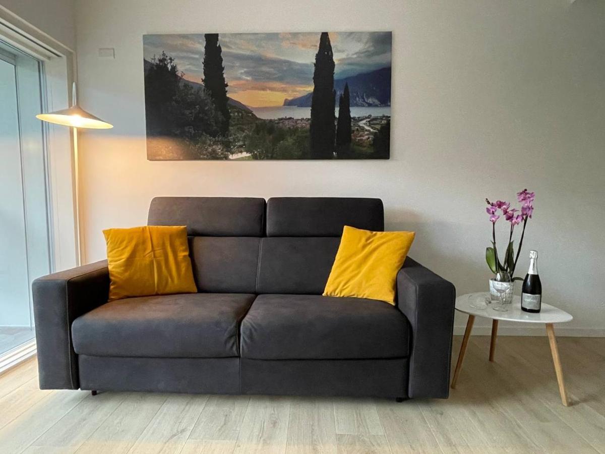 Le Terrazze Living Appartement Riva del Garda Buitenkant foto